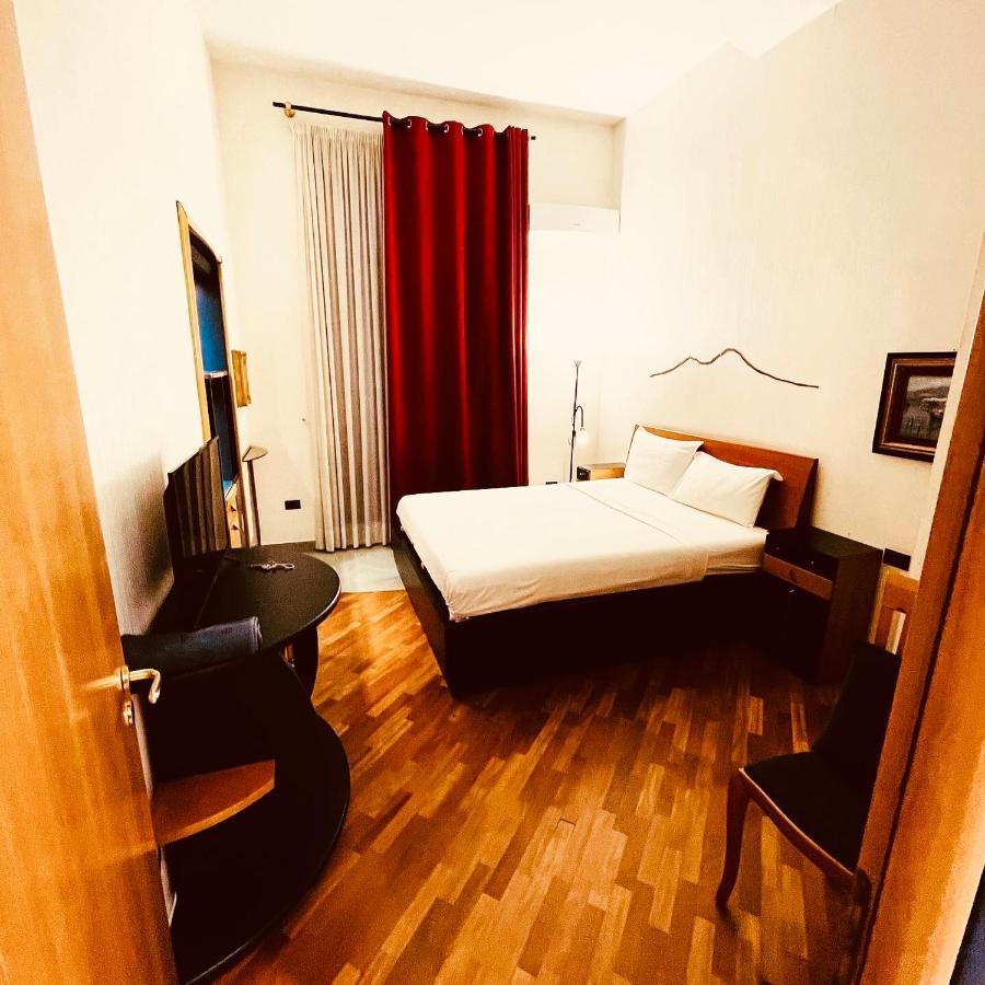 Lanova 21 Rooms Napoli Eksteriør bilde